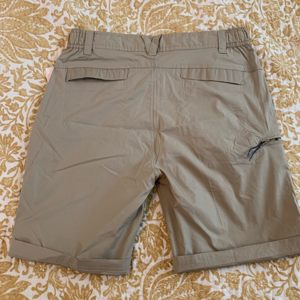 Dakota Grizzly women’s shorts. NWT - Picture 2 of 10